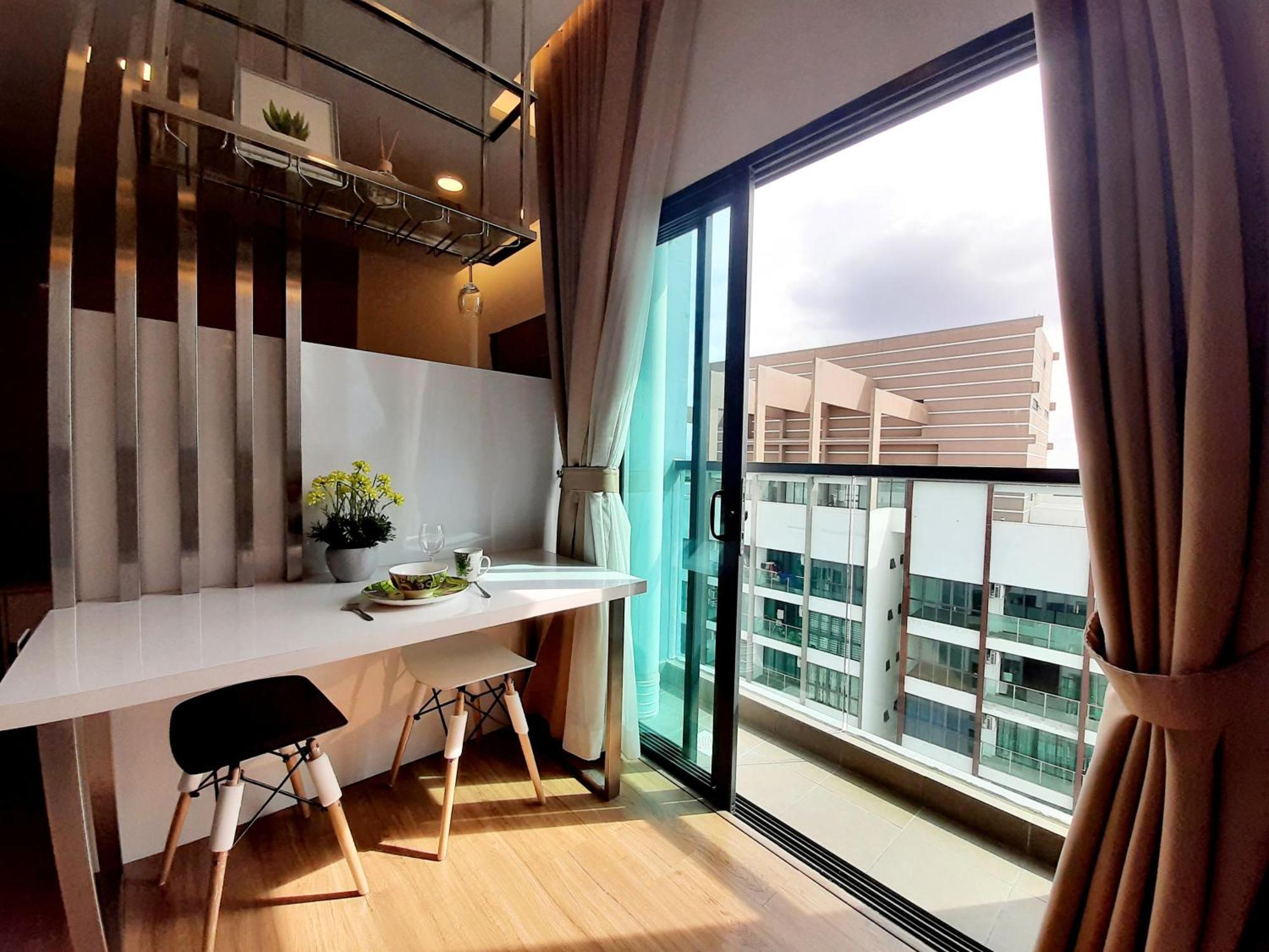 Symphony Tower Studio #9 With Balcony Cheras Exteriér fotografie