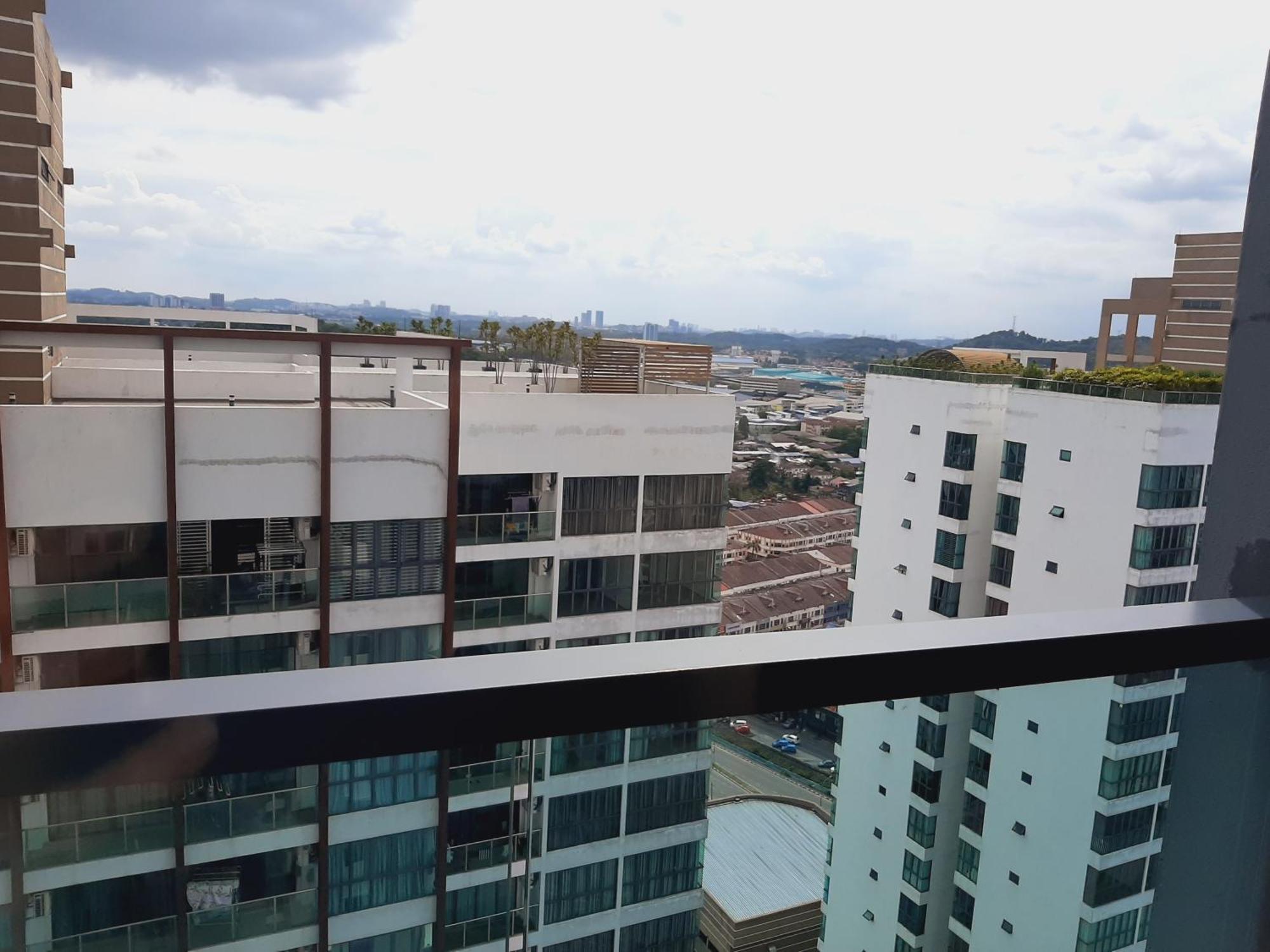 Symphony Tower Studio #9 With Balcony Cheras Exteriér fotografie